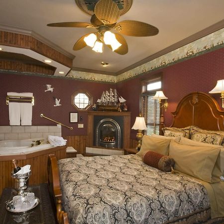 Port City Victorian Inn マスキーゴン エクステリア 写真